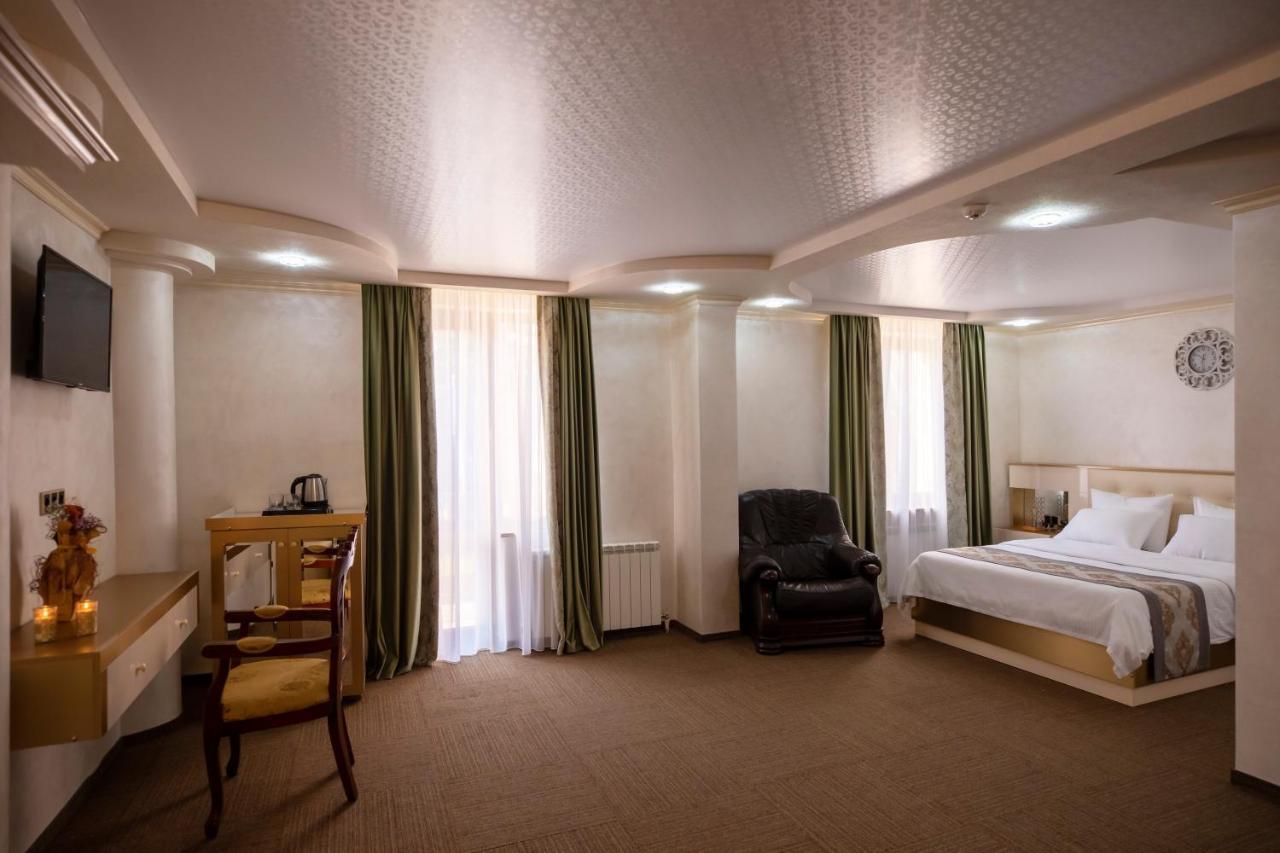 Georgia Gold Hotell Gori Eksteriør bilde